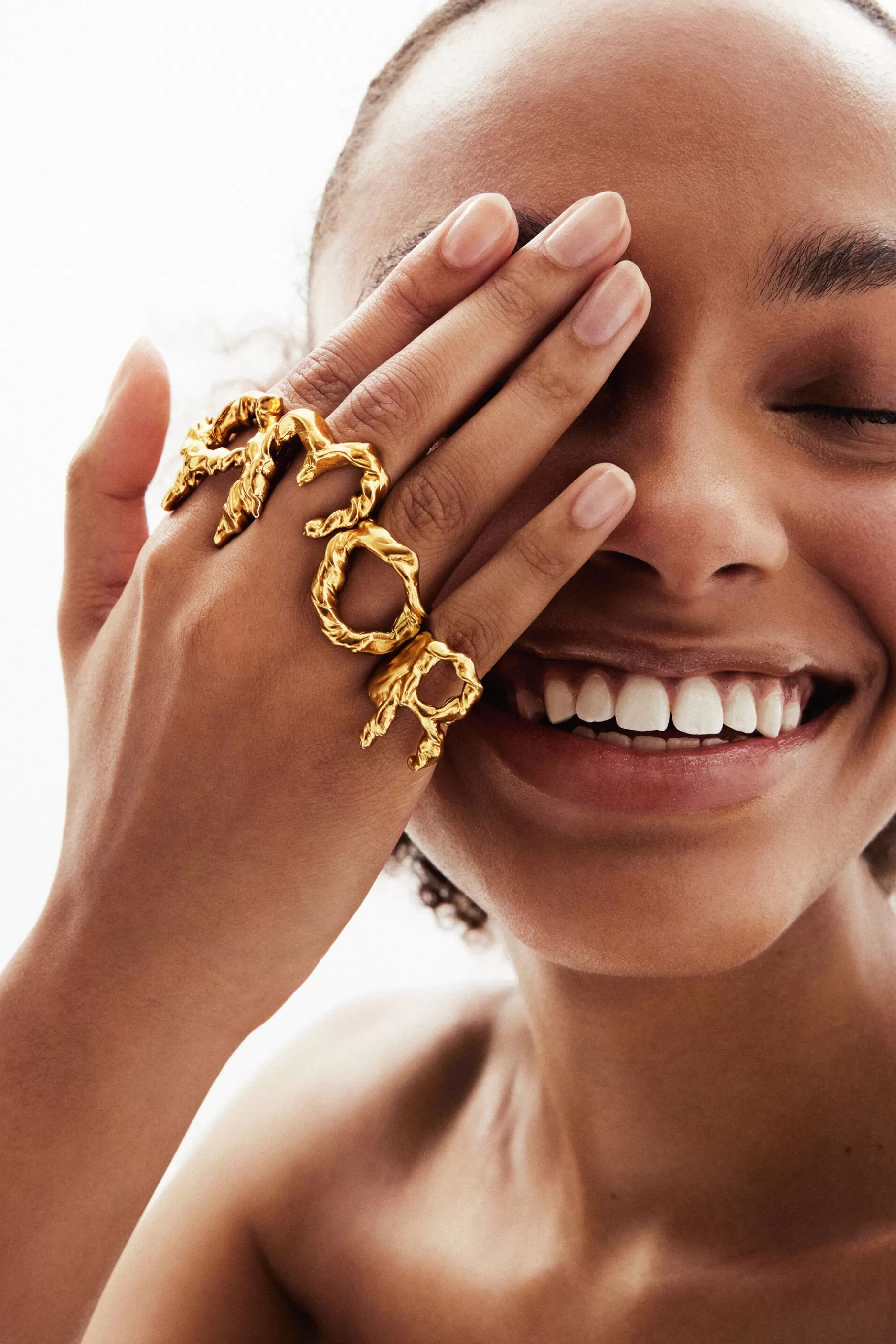Desigual Anillo letra R baño oro Zalio*Mujer Joyería
